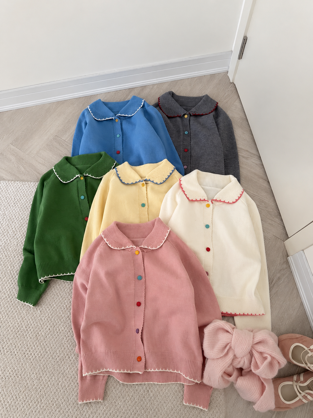 Retro Peter Pan Collar Scallop Trim Knit Cardigan with Colorful Buttons